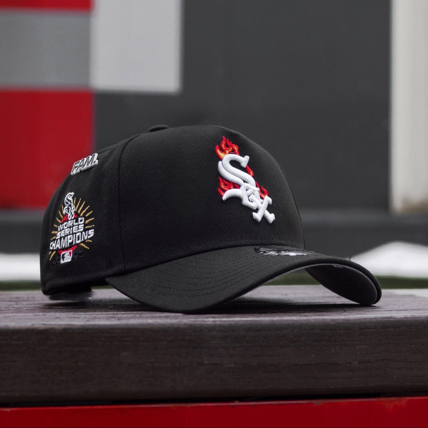 NEW ERA 9FORTY A-FRAME MLB CHICAGO WHITE SOX WORLD SERIES CHAMPIONS 2005 BLACK / GREY UV SNAPBACK