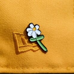 BALLOON FLOWER PIN