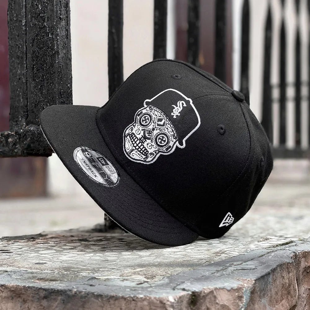 NEW ERA 9FIFTY MLB CHICAGO WHITE SOX SUGAR SKULL BLACK / GREY UV SNAPBACK CAP