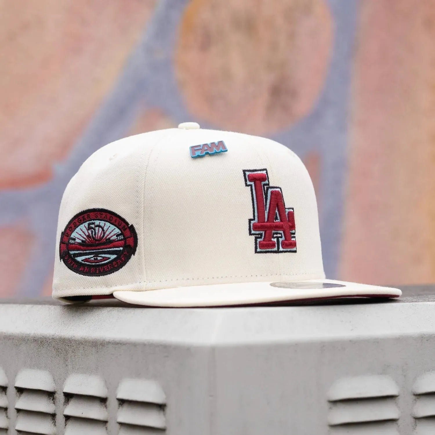 NEW ERA 9FIFTY MLB LOS ANGELES DODGERS 50TH ANNIVERSARY CHROME WHITE / CARDINAL UV SNAPBACK CAP