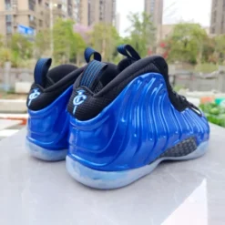 Air Foamposite One Royal Shoes Sneakers – nk0004410 - StreetwearCrib